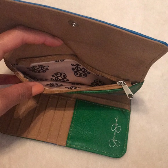 Trifold Wallet - Picture 4 of 4